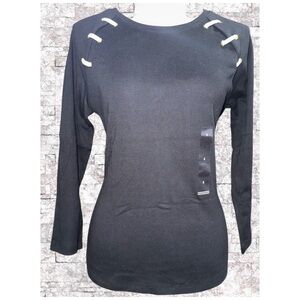 WOMEN’S BOAT NECK TOP